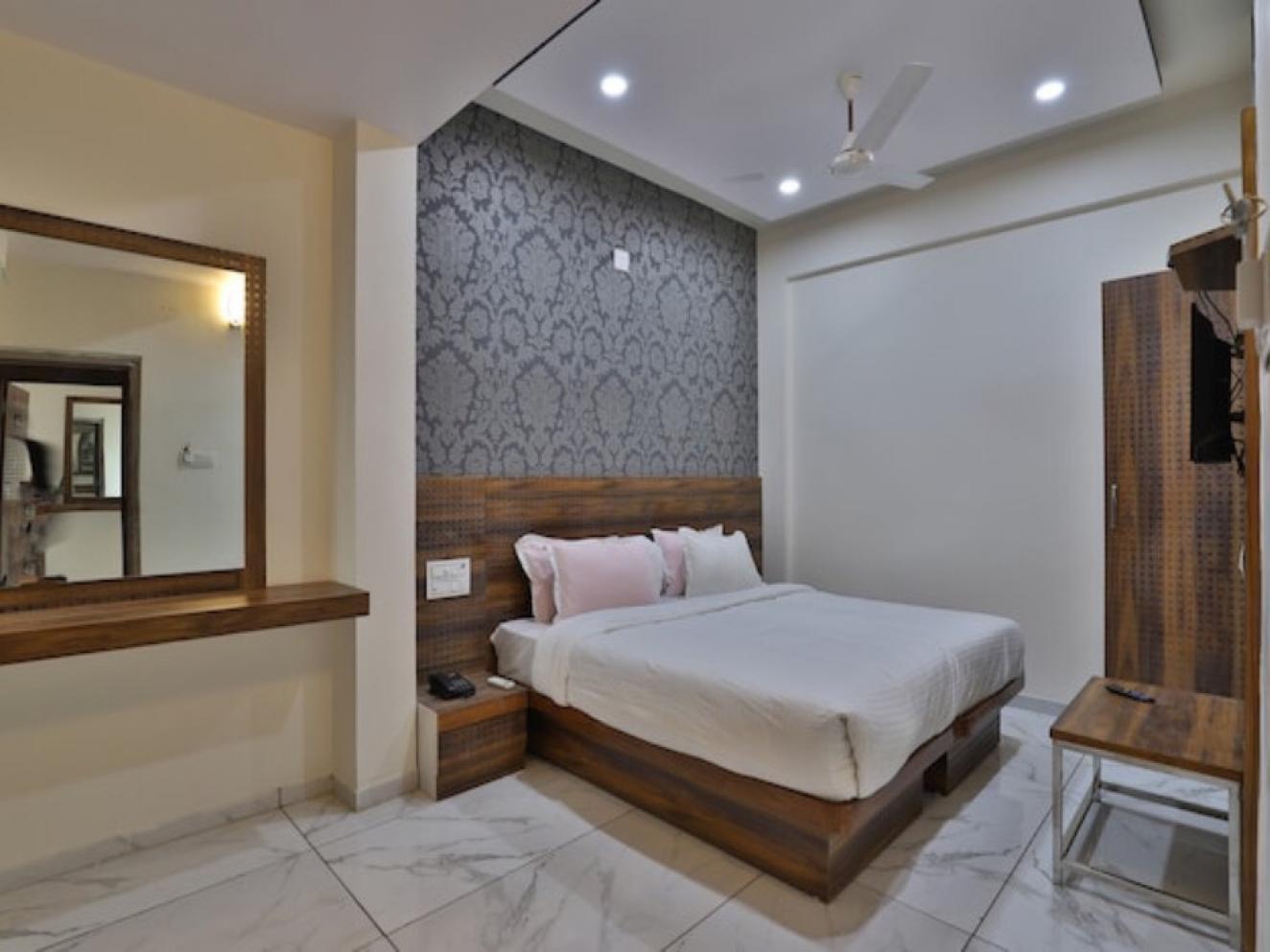 Oga Parivar Guest House