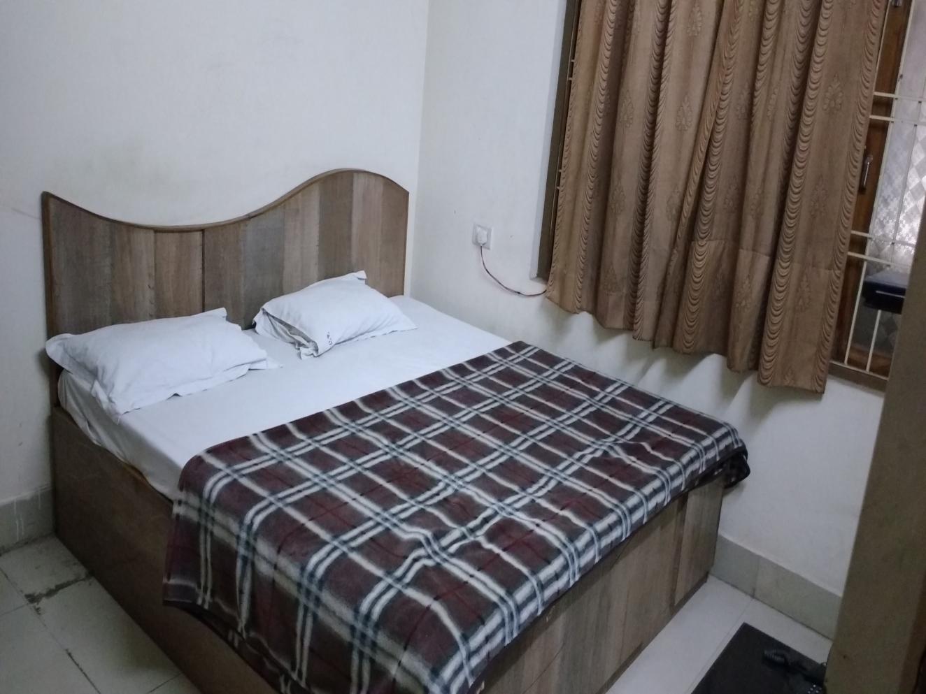 NON A/C Room