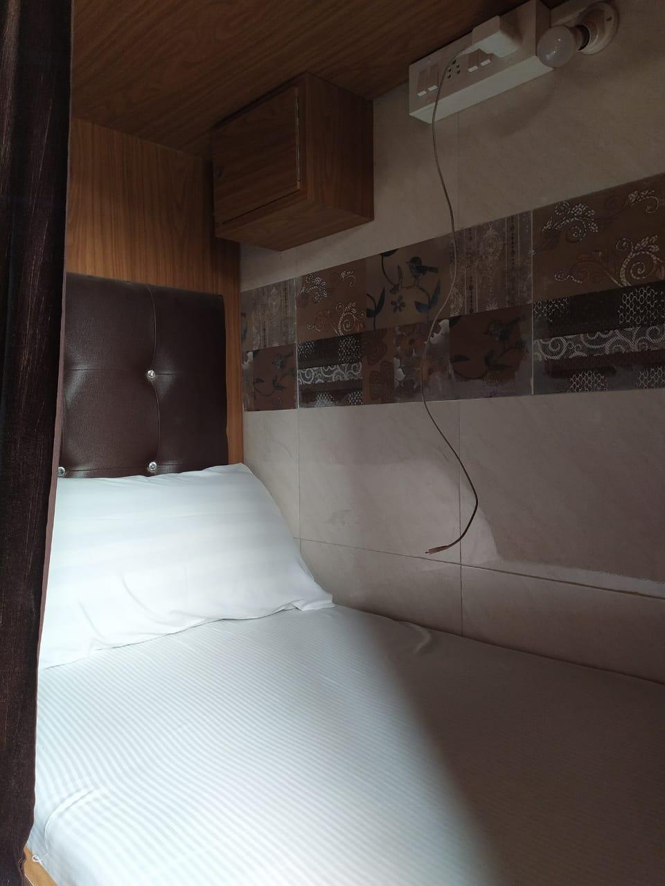 Dormitory Beds Mixed Room