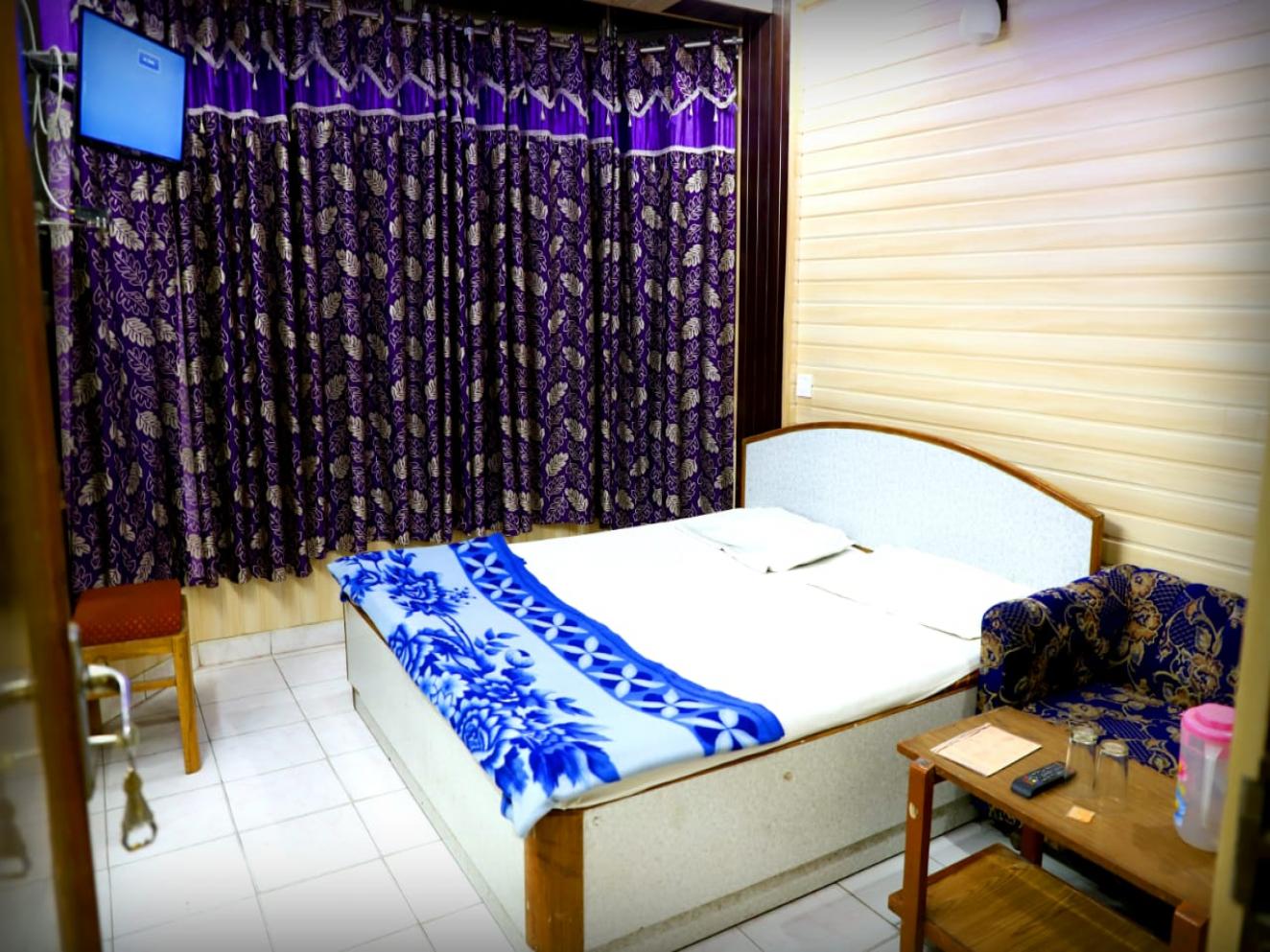 Three bed ac