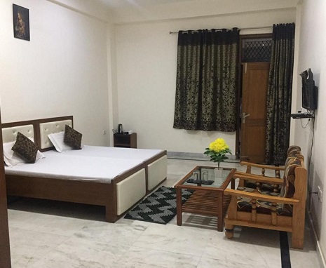 Double Bed with Breakfast