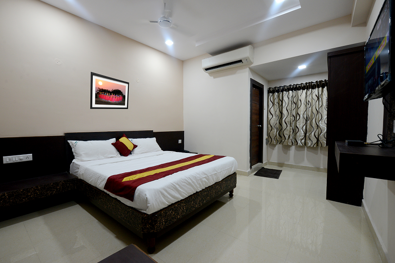 Deluxe AC Room