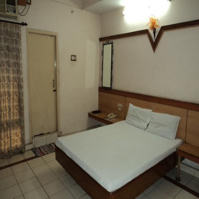 Deluxe AC Room