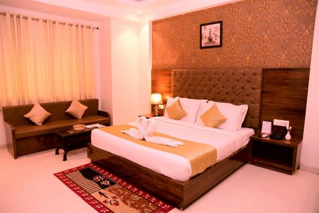Deluxe Room (Free Wifi)