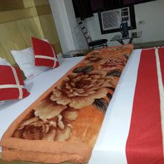 Double bed non ac