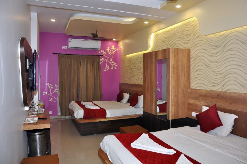 superior Triple Bed
