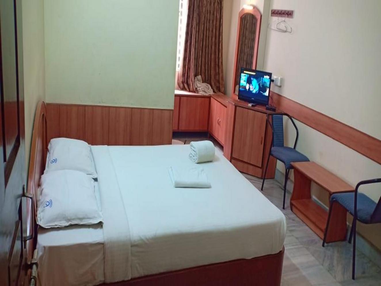 DELUX AC ROOM (DOUBLE)