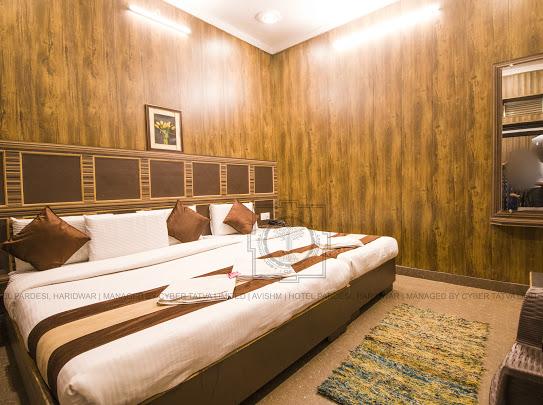 Deluxe triple bed room