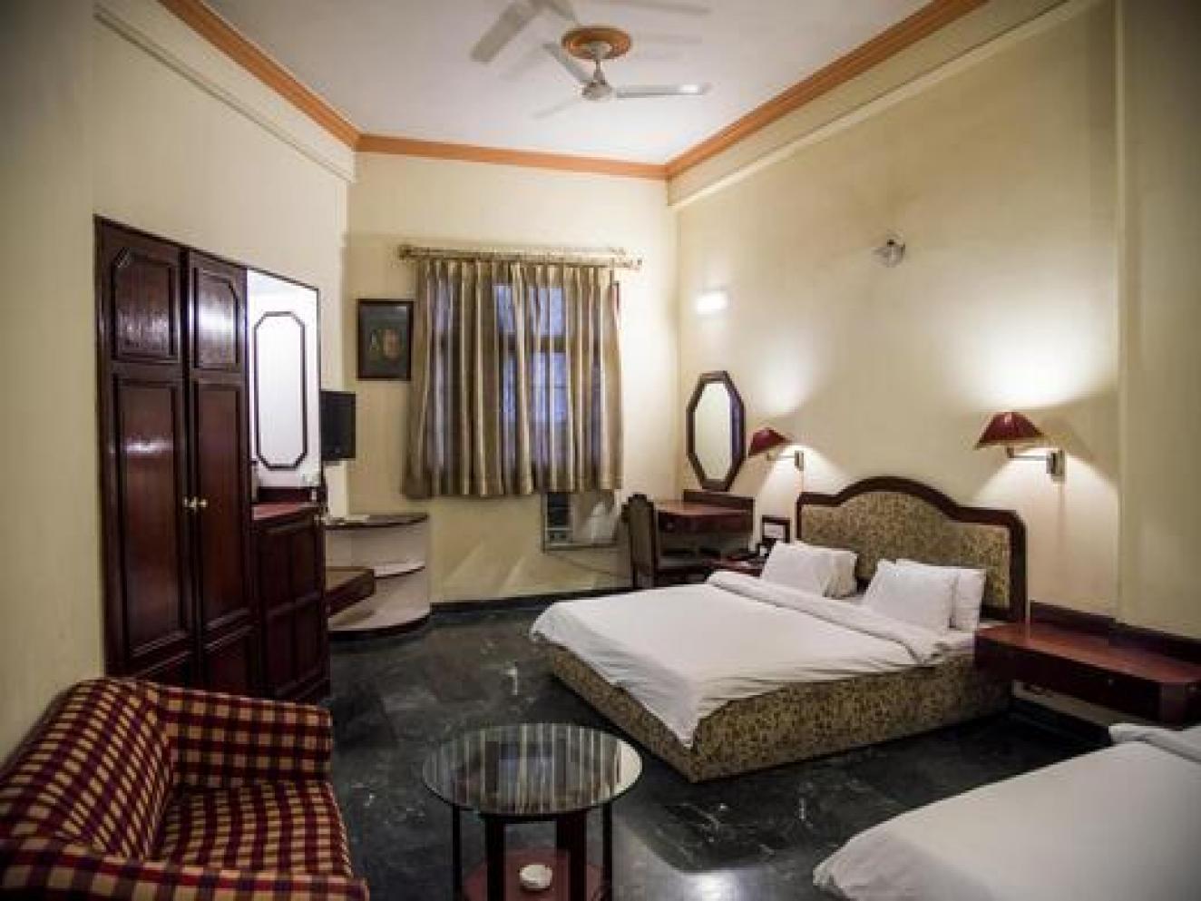 Oga Charans Club & Resorts