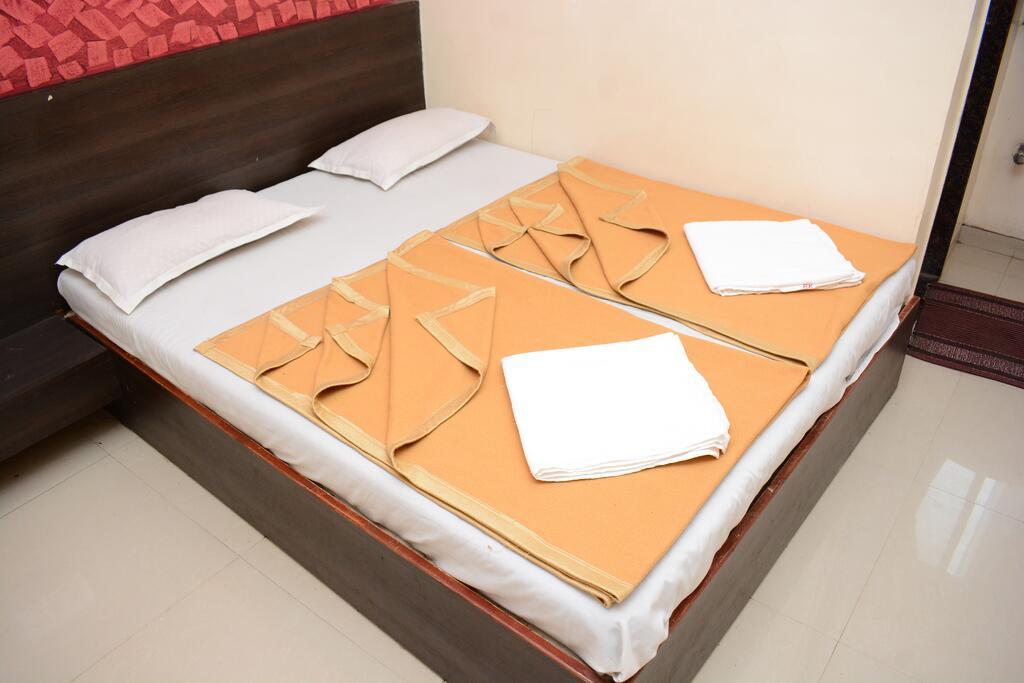Oga Hotel Sai Sampada