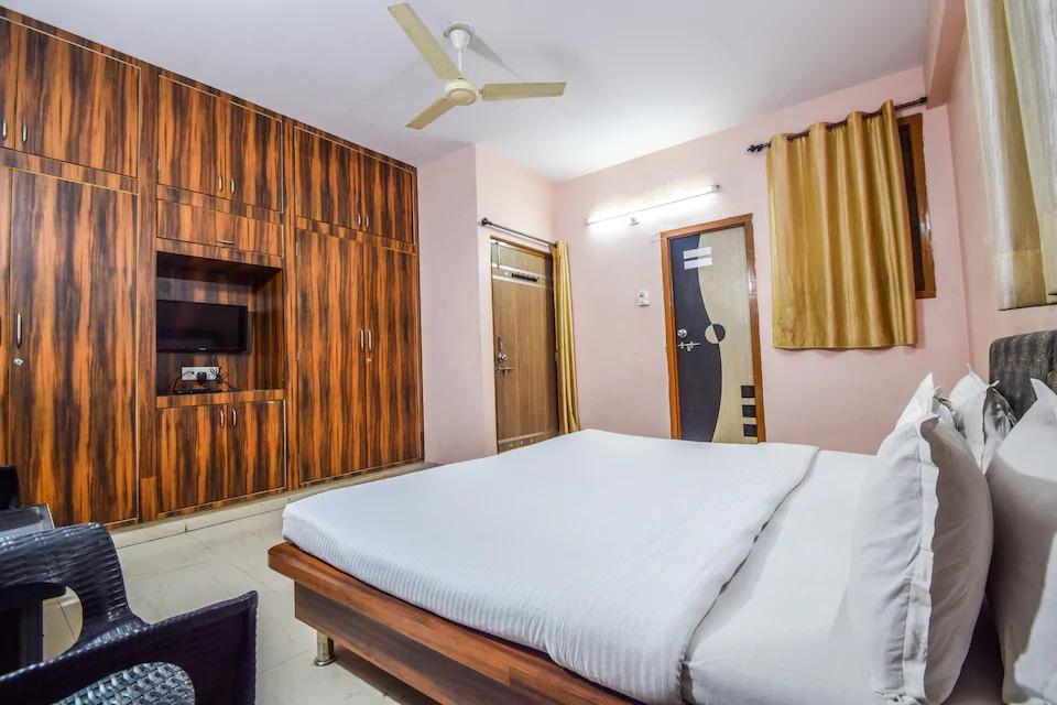 Oga Hotel shreenath ji inn
