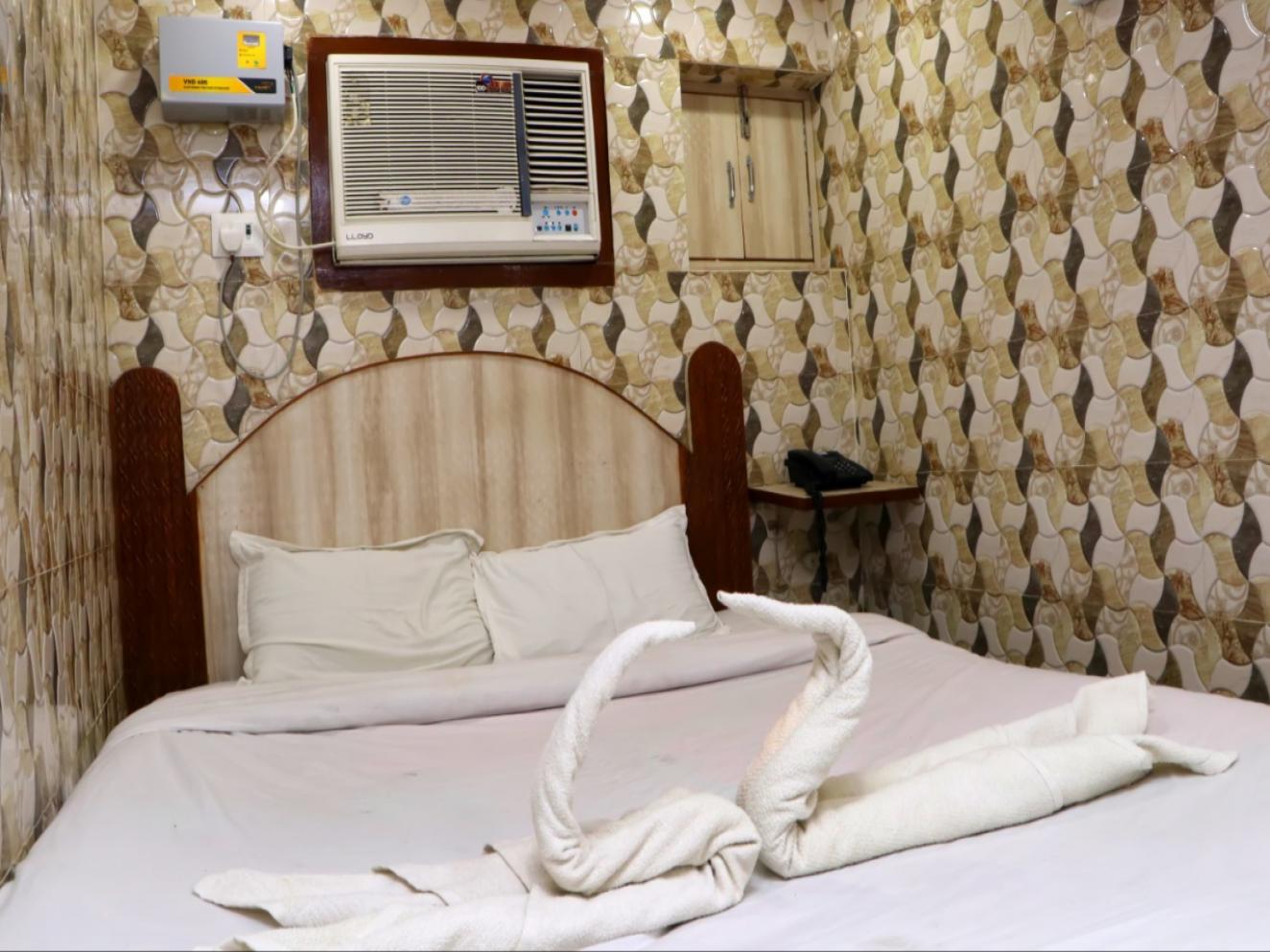 Double bed room