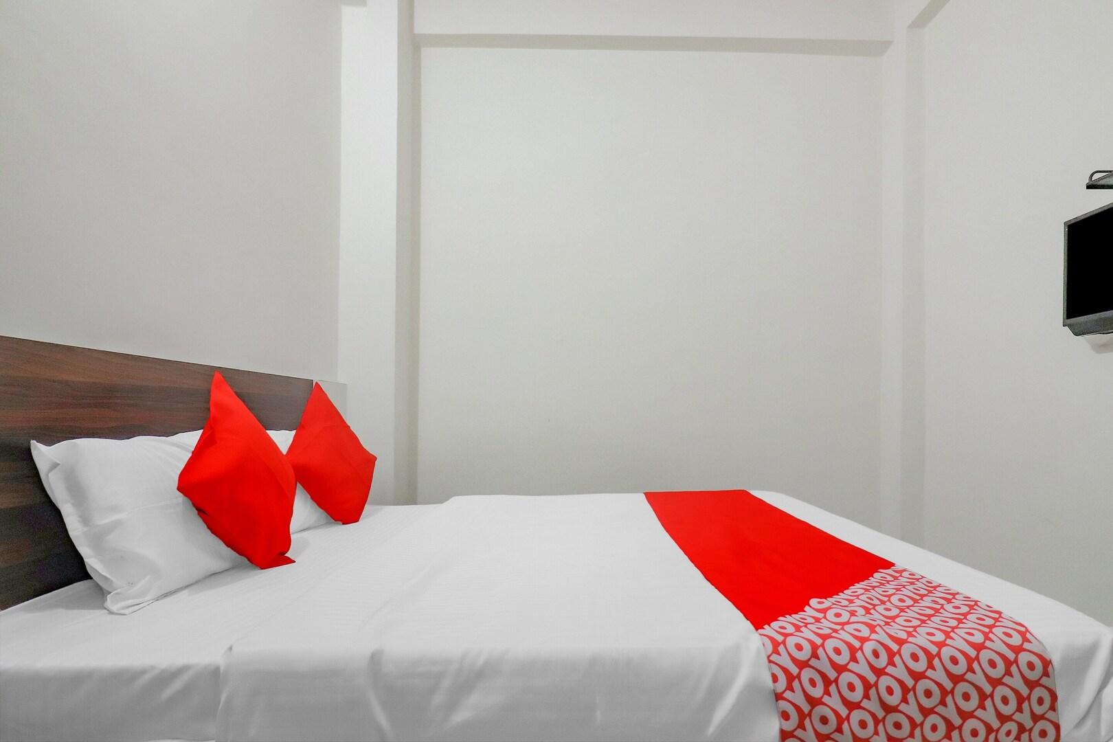 Deluxe Room (Non-AC) with Private Bathroom