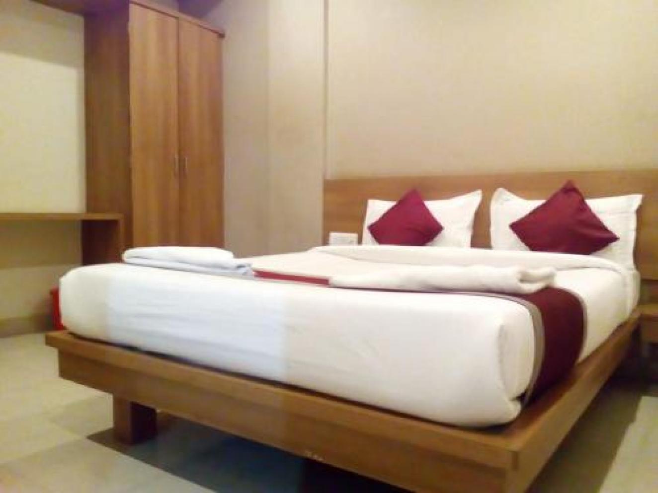 Deluxe Double Bed Room