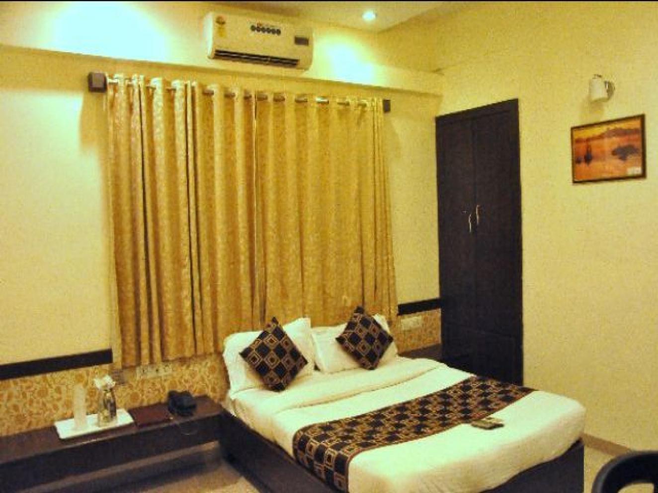 Deluxe double bed room