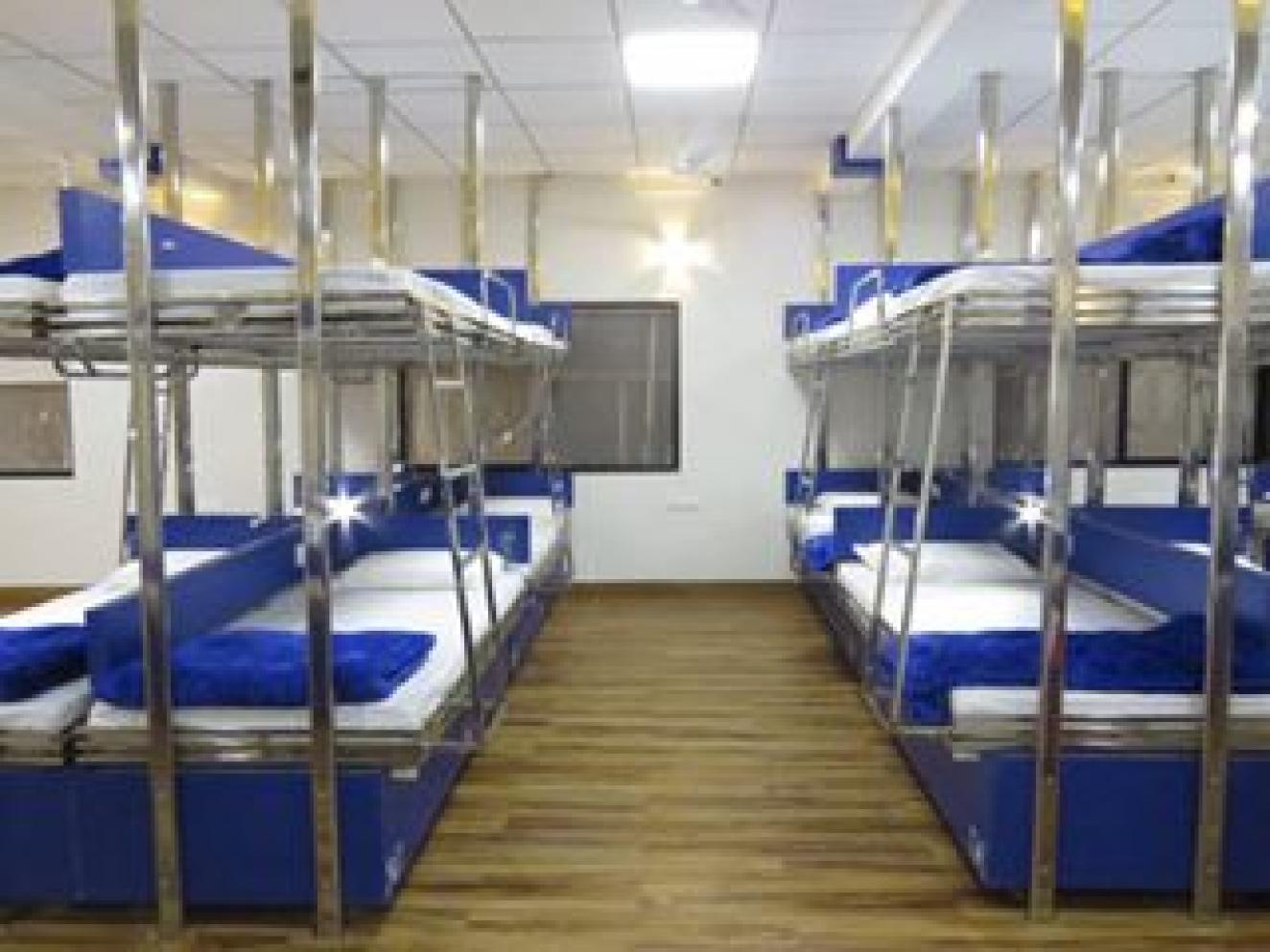 AC DELUXE DORM BED (male)