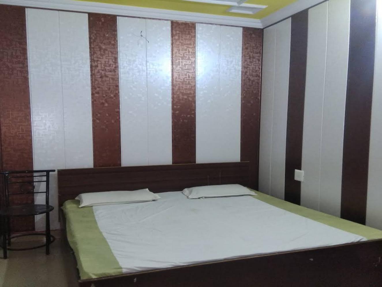 Non ac double bed