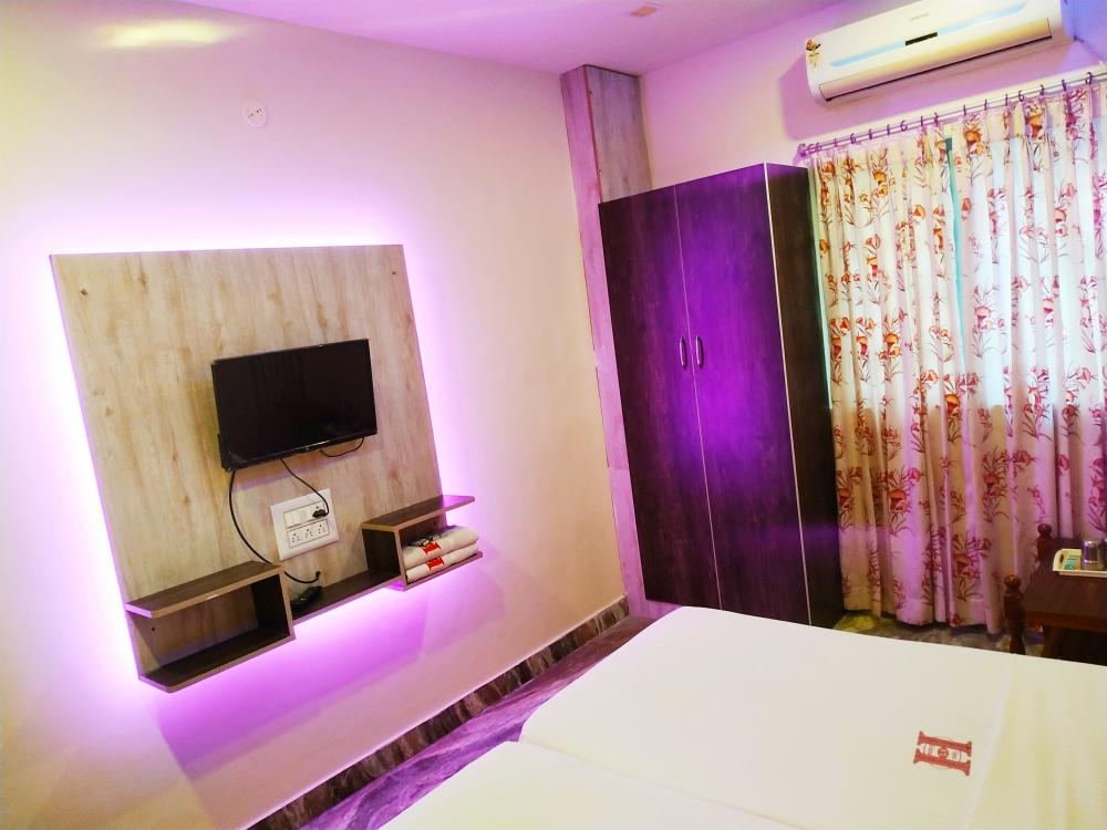 Deluxe Double Ac