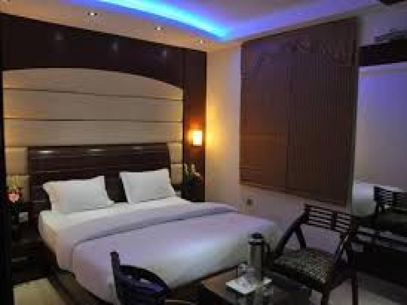 Deluxe AC Room